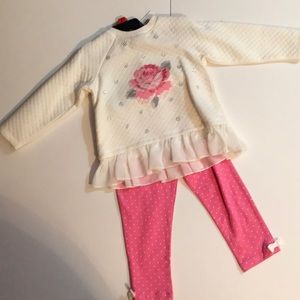 Little Me outfit size 2t
